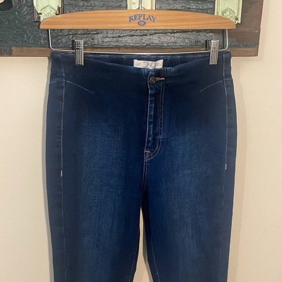 We the Free Feel Like Sunshine Dark Wash Skinny Cropped Jeans Size 29 - Picture 5 of 16
